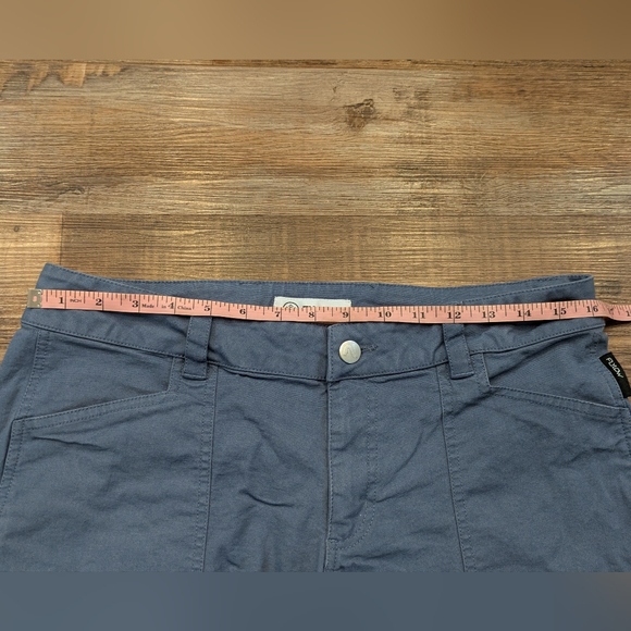 Flylow Women's Patsy Short Tempest Blue Sz 8 - Picture 7 of 10